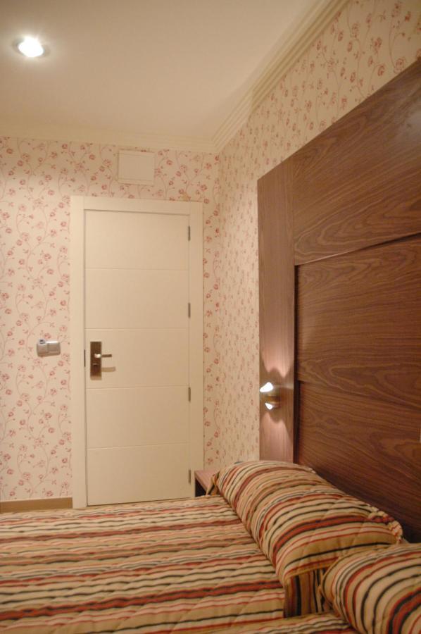 ויארובלדו Hotel Ideal מראה חיצוני תמונה