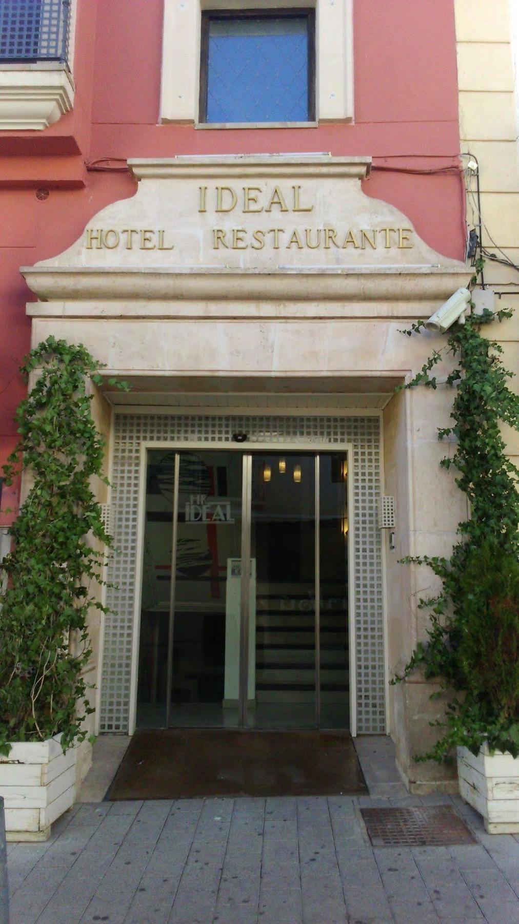 ויארובלדו Hotel Ideal מראה חיצוני תמונה