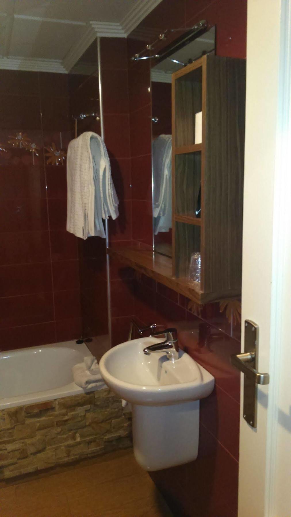 ויארובלדו Hotel Ideal מראה חיצוני תמונה